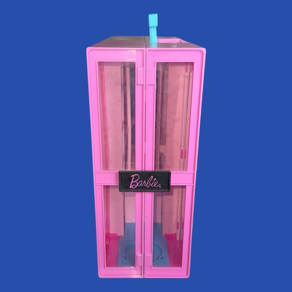 2019 Barbie Dream Closet Playset with Mirror and Desk Multicolor - Picture 2 of 7